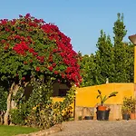 Отель Montinho De Ouro