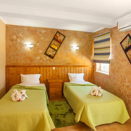 Montinho De Ouro Hotel