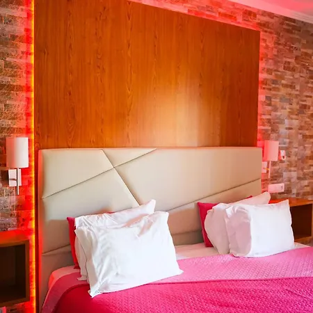 Hotel Montinho De Ouro Luz