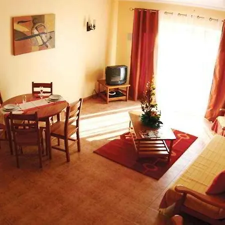 Montinho De Ouro 3* Luz