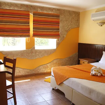 Montinho De Ouro Hotel 3*