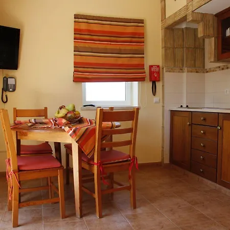 Hotel Montinho De Ouro Luz