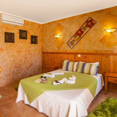 Montinho De Ouro Hotel Luz