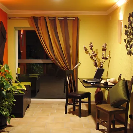 Montinho De Ouro Otel