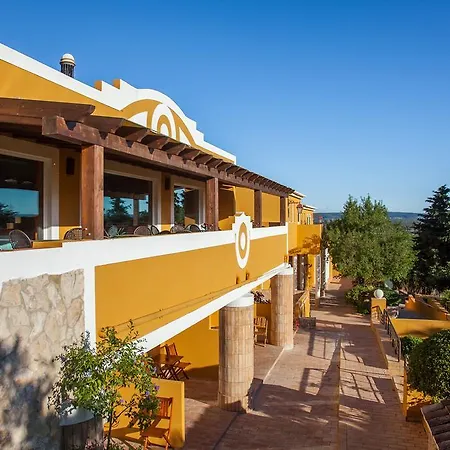 Montinho De Ouro 3* Luz